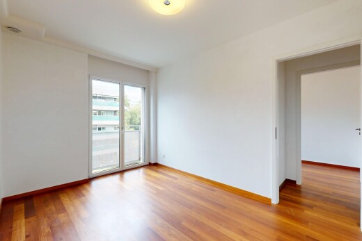 leerer raum mit natürliches licht, natural light, inside property, gipskartonwand, und drywall