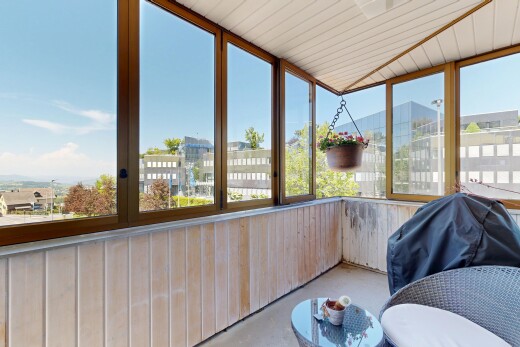 terrasse mit wintergarten und day time