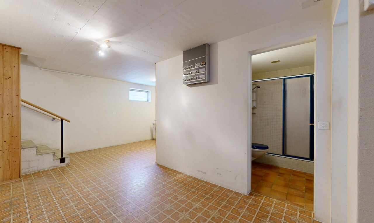 couloir avec lumière naturelle, natural light, cloison sèche, drywall, et escaliers