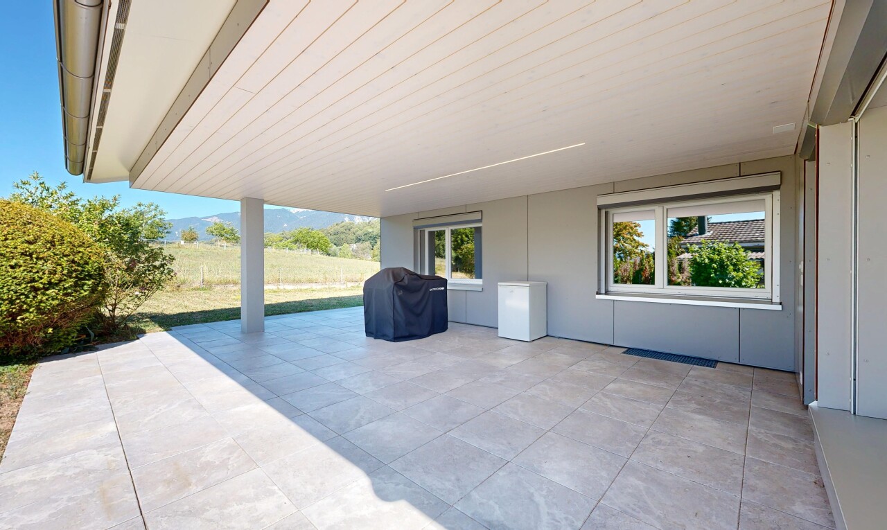 terrasse mit terrasse und grill