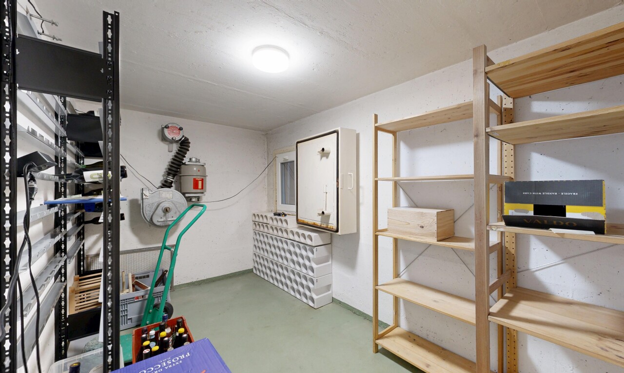 vorratskammer mit keller