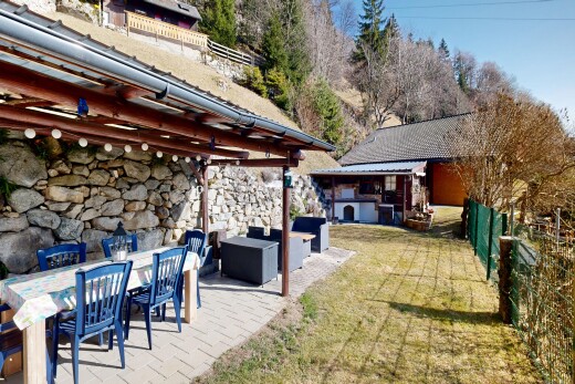 terrasse avec terrasse, day time, coin repas extérieur, espace de vie extérieur, et pelouse