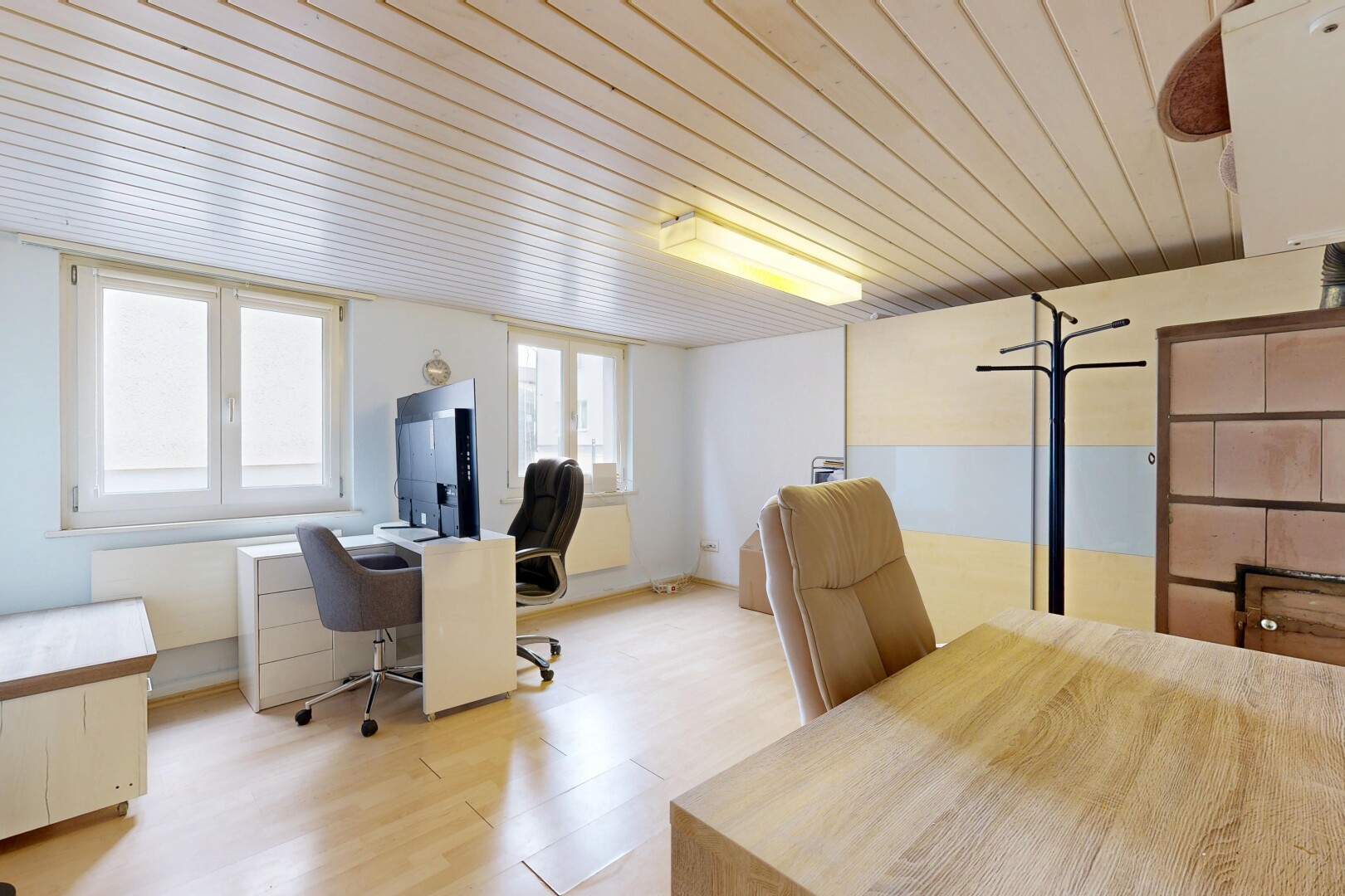 büro mit light floor, gipskartonwand, drywall, inside property, und bürobereich