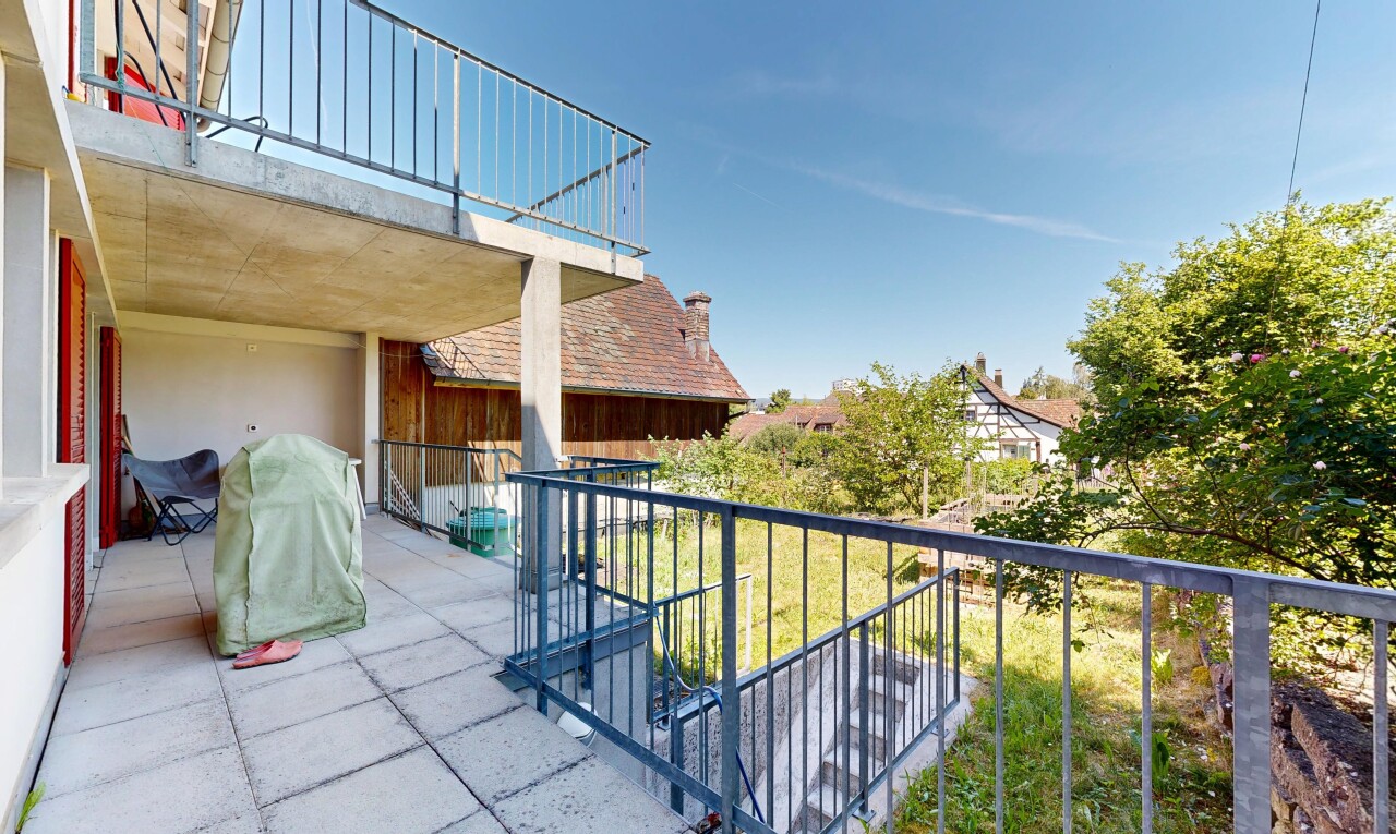 balcon avec terrasse, balcon, day time, et from property