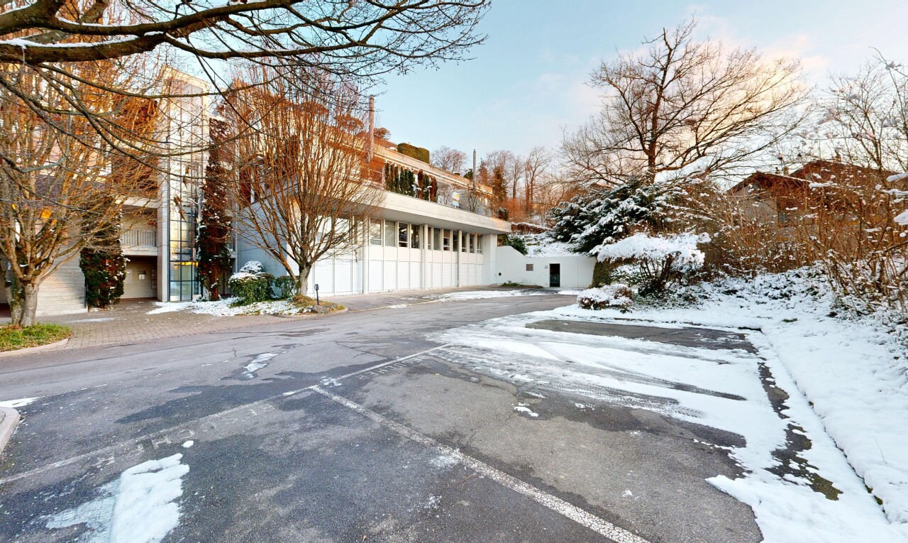 extérieur du bâtiment avec day time et snow