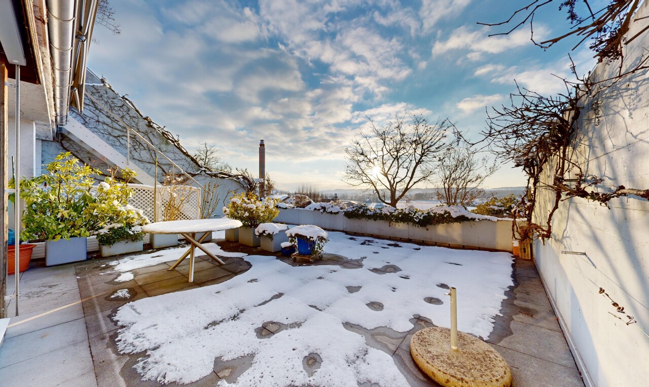 terrasse avec from property, snow, et terrasse