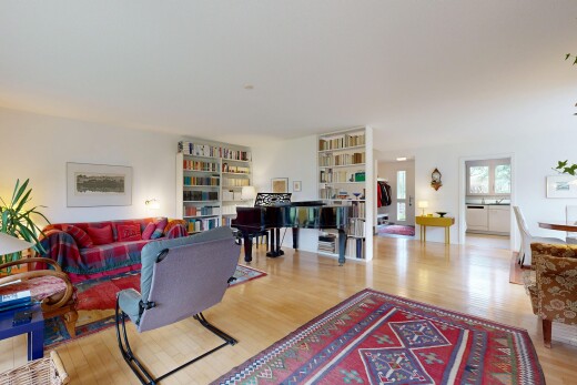 wohnzimmer mit holzfußboden, wood finish floor, inside property, gipskartonwand, und drywall