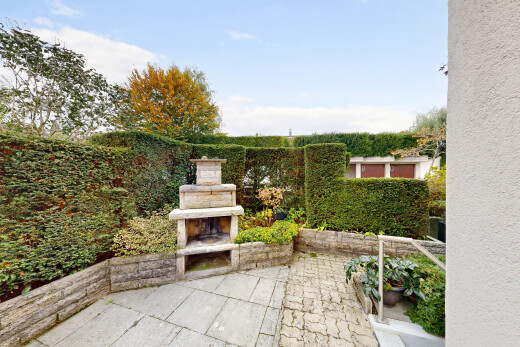 terrasse mit terrasse, from property, zaun, day time, und kamin