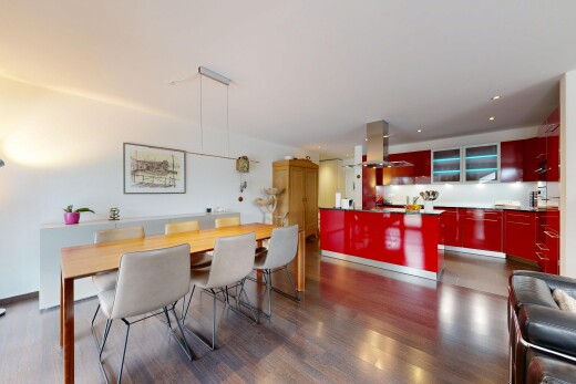 esszimmer mit inside property, gipskartonwand, drywall, holzfußboden, und wood finish floor