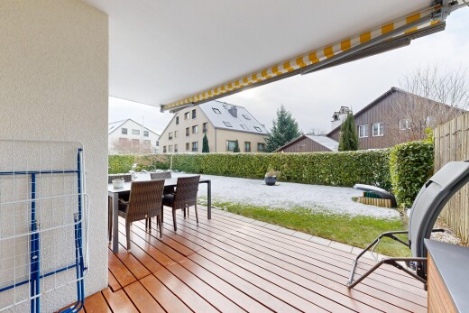 terrasse mit essbereich im freien, deck, und overcast