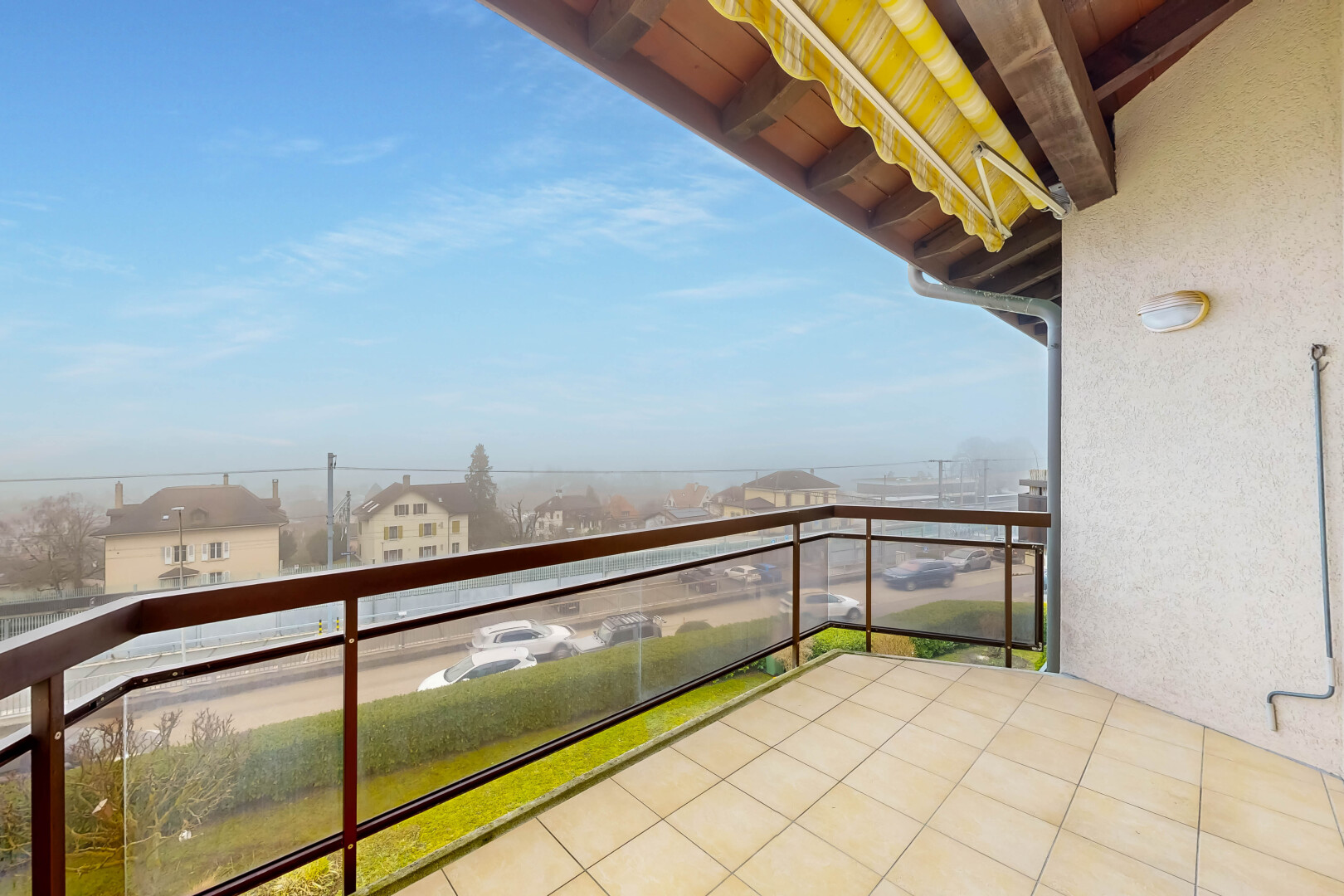 balkon mit day time, from property, und balkon