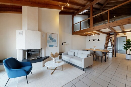leerer raum mit kamin, balkendecke, beamed ceiling, inside property, und treppen