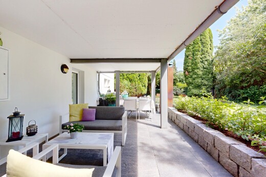 terrasse mit wohnraum im freien, terrasse, essbereich im freien, und from property