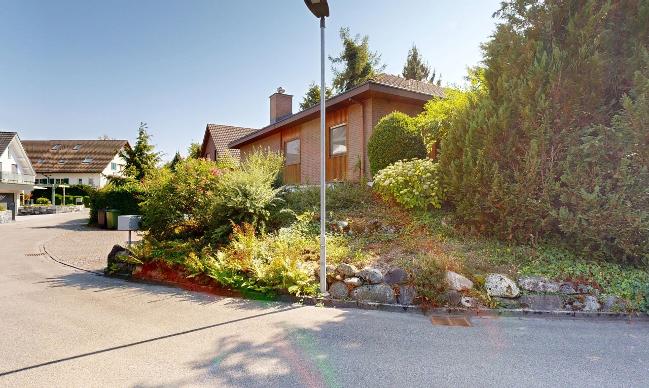 garten mit property visible und day time
