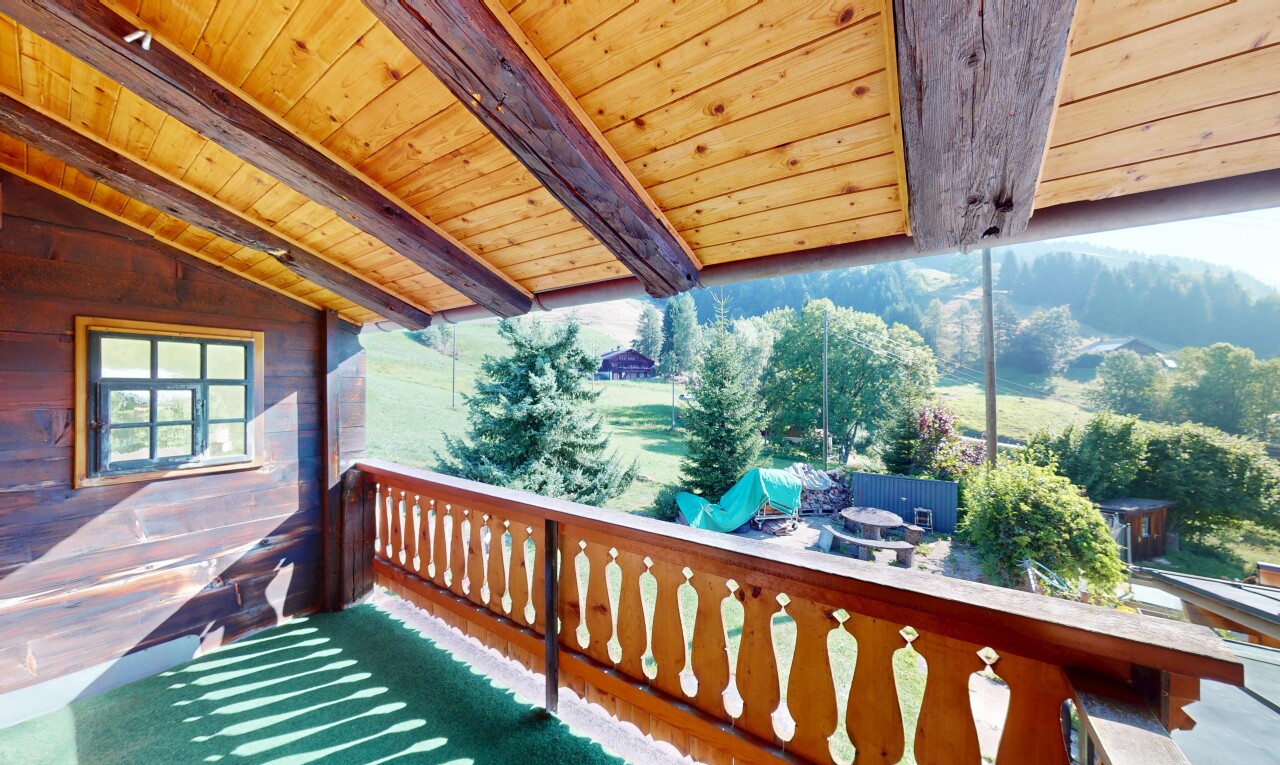 balcon avec balcon et from property