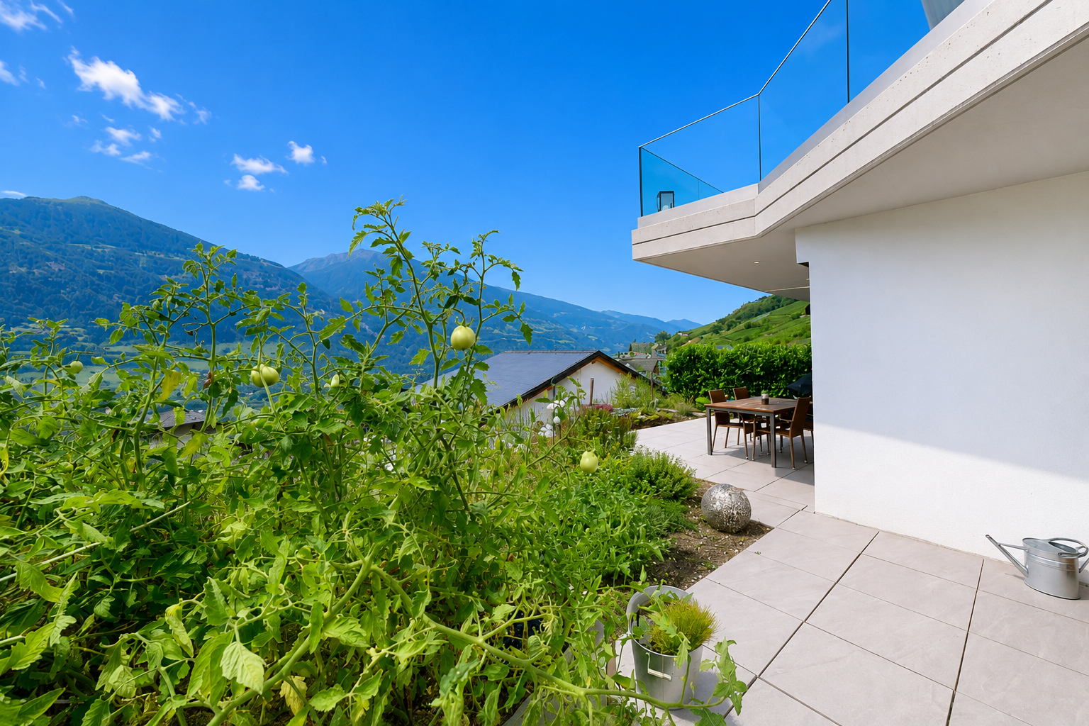 vue sur la montagne avec from property, vue sur la montagne, mountain view, view focus, et day time