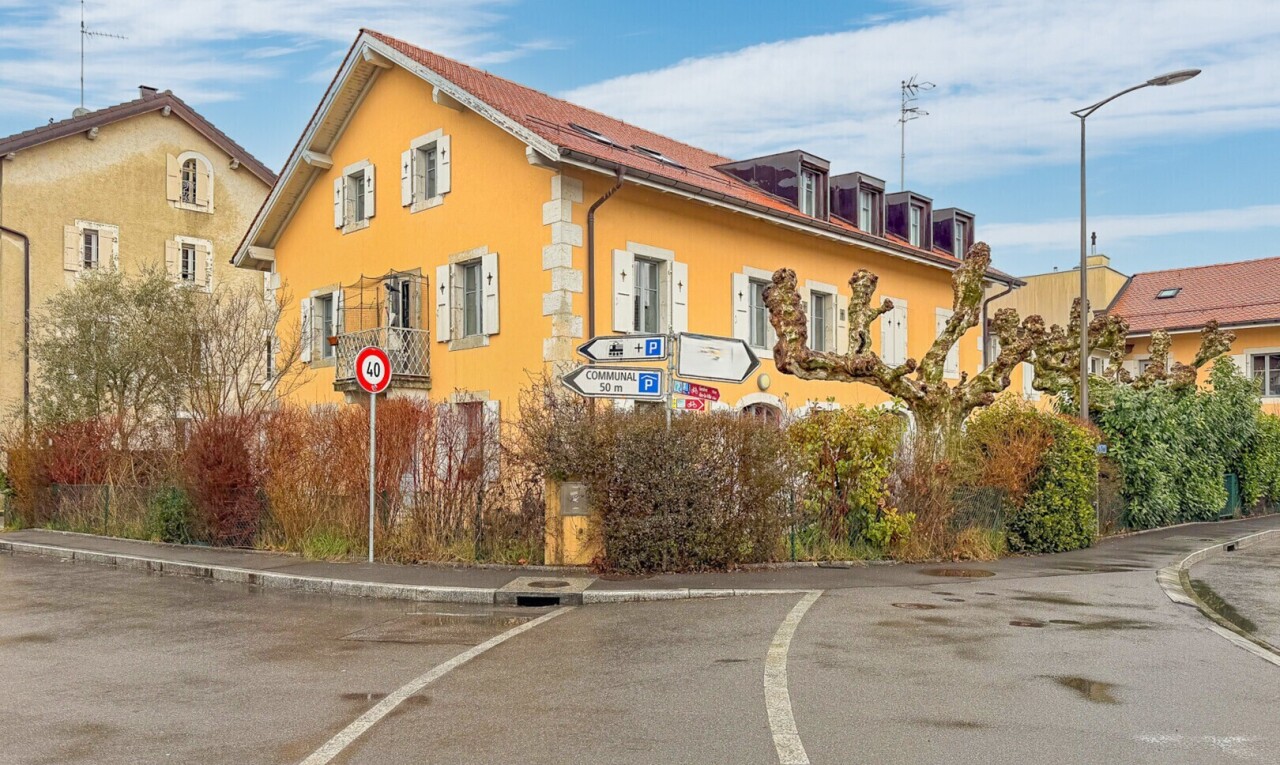 außenansicht mit day time und stuckverkleidung