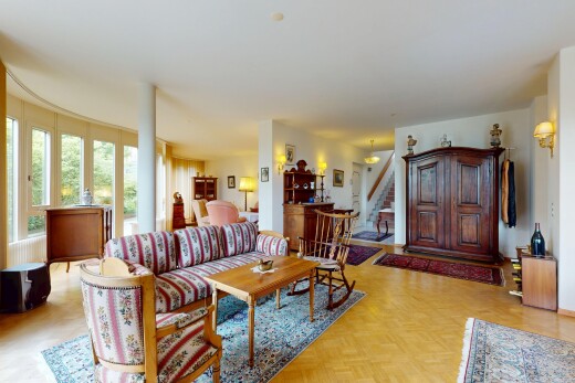 wohnzimmer mit parquet floor, natürliches licht, natural light, inside property, und gipskartonwand