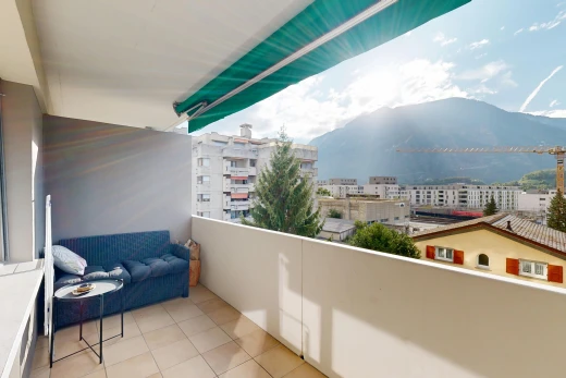 balcon avec balcon, mountain view, vue sur la montagne, view focus, et from property