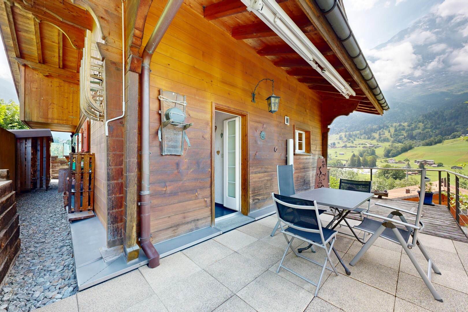 terrasse mit from property und essbereich im freien