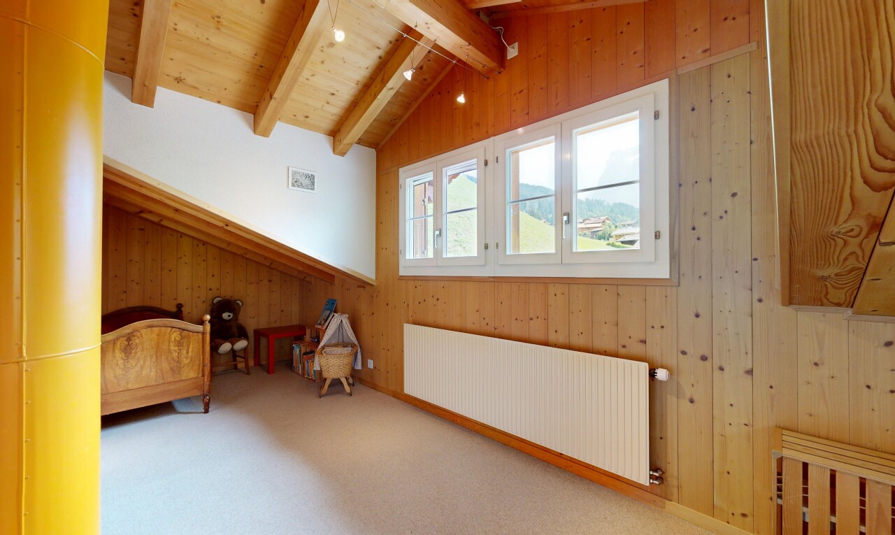 leerer raum mit kühler, beamed ceiling, balkendecke, wood ceiling, und holzdecke