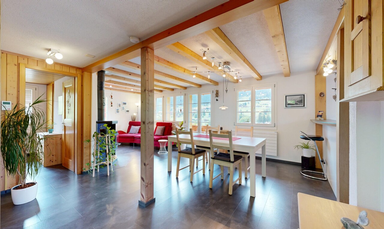 esszimmer mit inside property, beamed ceiling, balkendecke, natural light, und natürliches licht