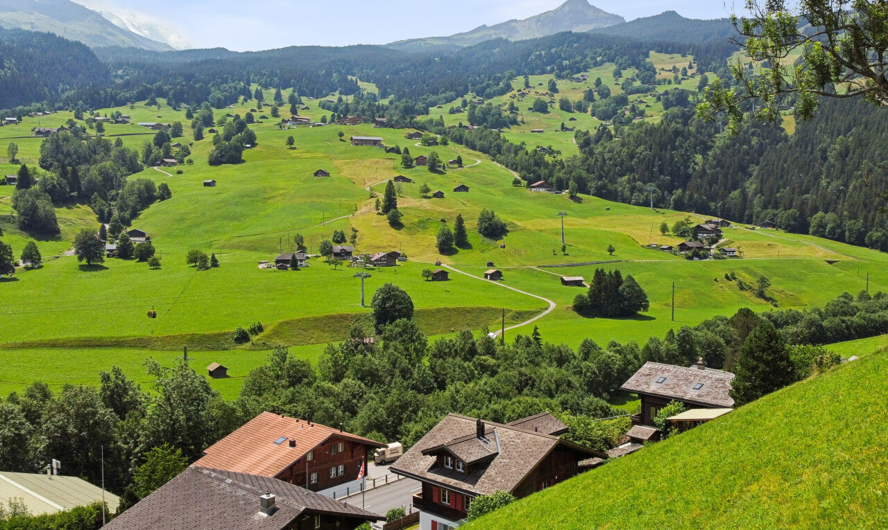 blick auf die berge mit blick auf die berge, mountain view, day time, und aerial view