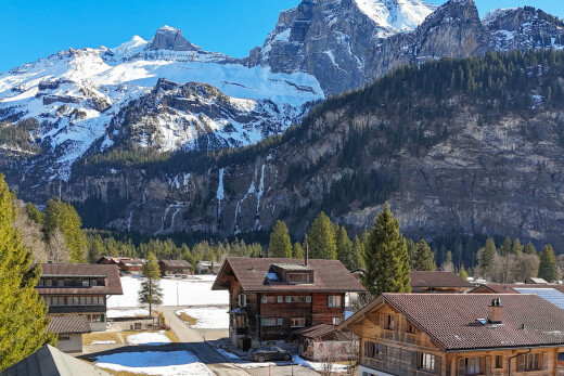 blick auf die berge mit blick auf die berge, mountain view, day time, und drone view