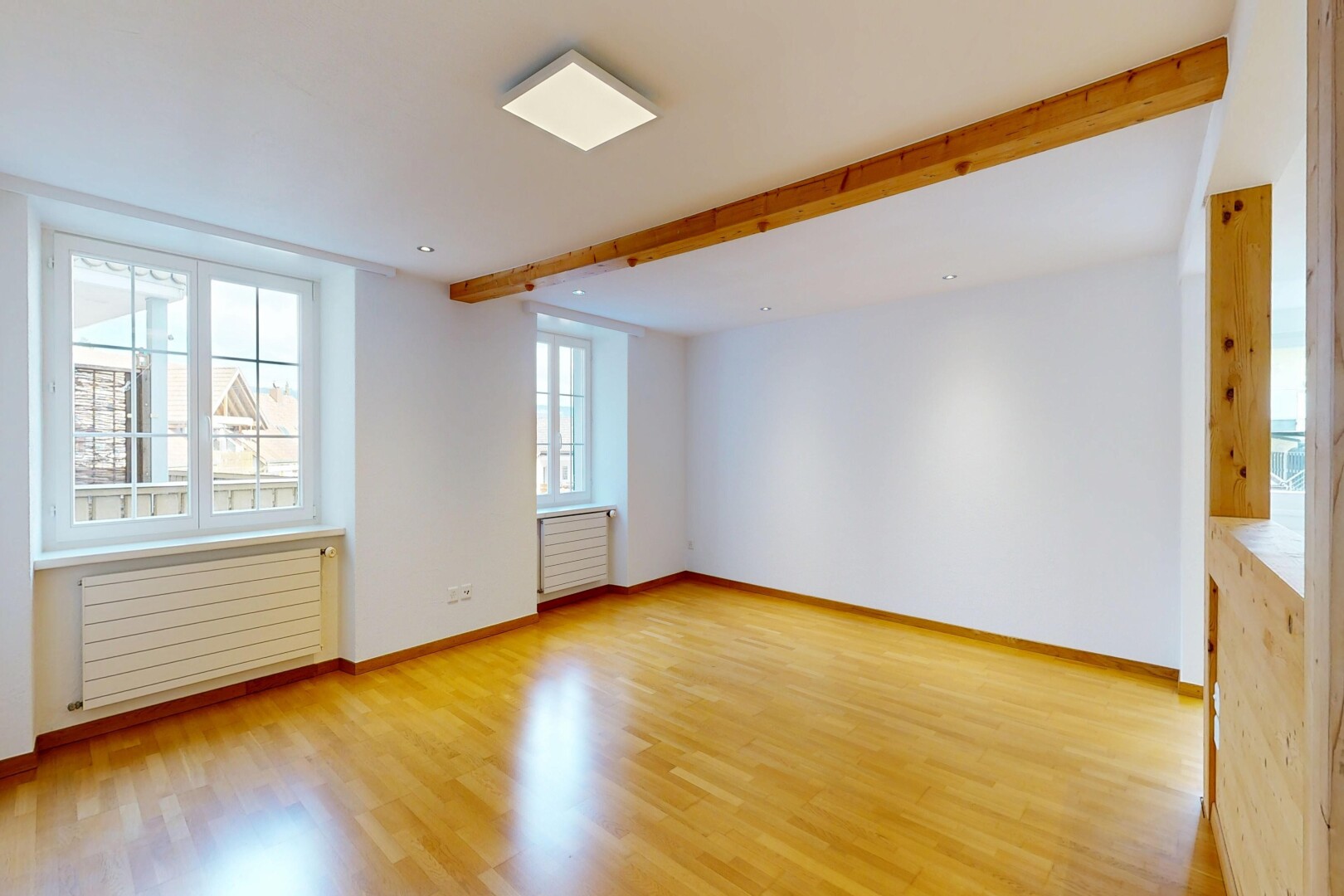 leerer raum mit kühler, natürliches licht, natural light, gipskartonwand, und drywall