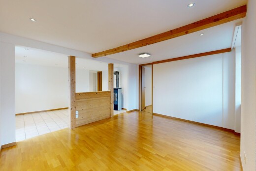 leerer raum mit inside property, holzfußboden, wood finish floor, gipskartonwand, und drywall