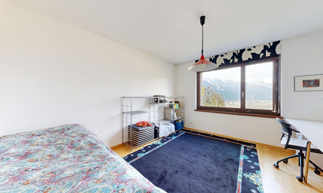 chambre avec inside property, natural light, lumière naturelle, drywall, et cloison sèche