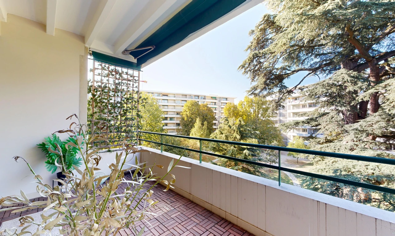 balcon avec view focus, balcon, et from property