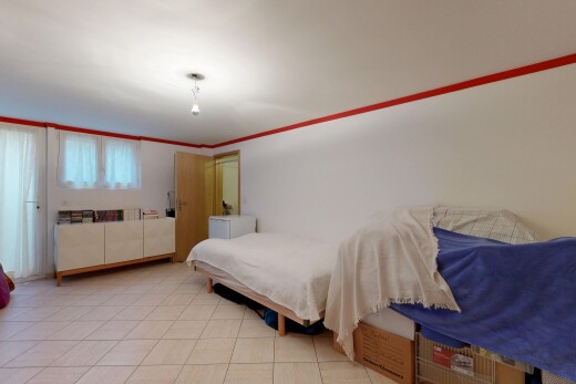 chambre avec lumière naturelle, natural light, cloison sèche, drywall, et inside property