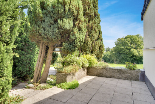 garten mit from property und day time