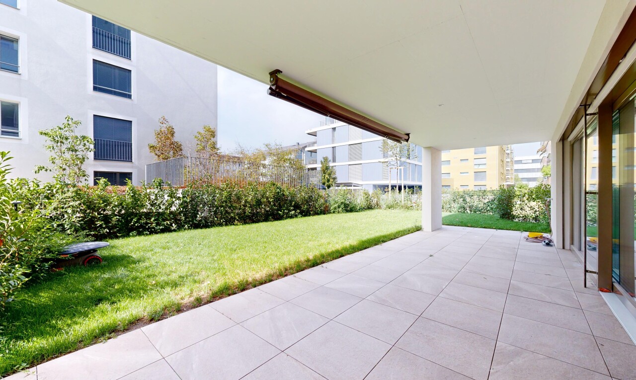 terrace with a patio area