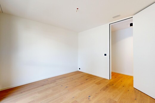spare room with light wood-style flooring