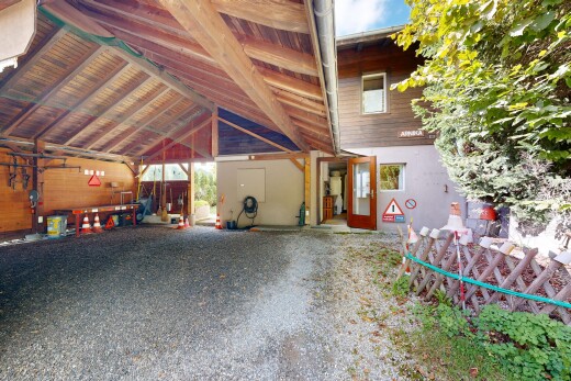 außenansicht mit property visible, stuckverkleidung, und terrasse