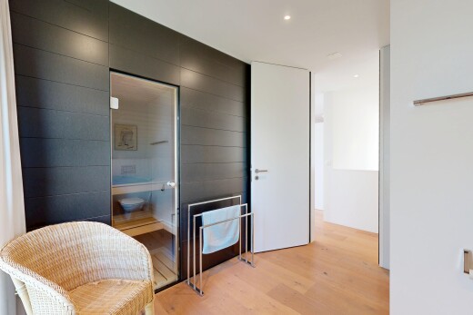 bad mit holzfußboden, wood finish floor, light floor, einbauleuchten, und recessed lighting