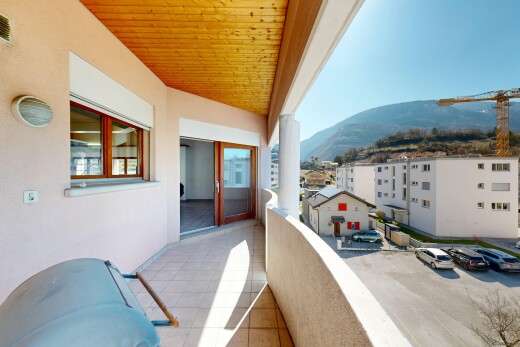balkon mit balkon, from property, blick auf die berge, mountain view, und day time