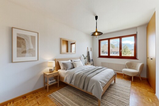 zimmer / schlafzimmer mit parquet floor, kühler, wood finish floor, holzfußboden, und inside property