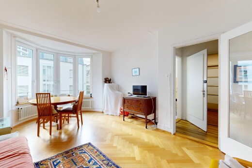 wohn- / esszimmer mit natural light, natürliches licht, drywall, gipskartonwand, und inside property