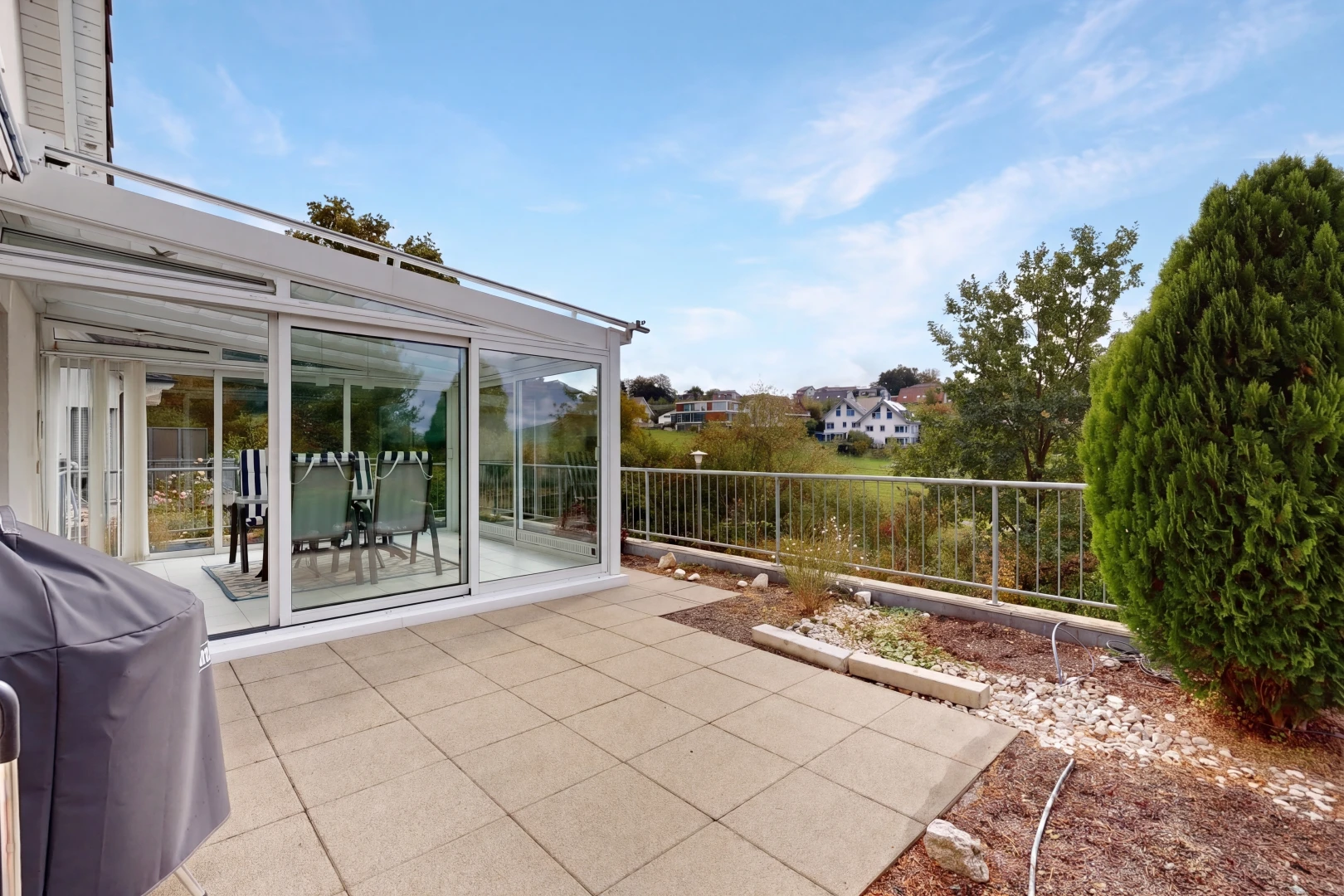 terrasse mit from property, terrasse, und day time