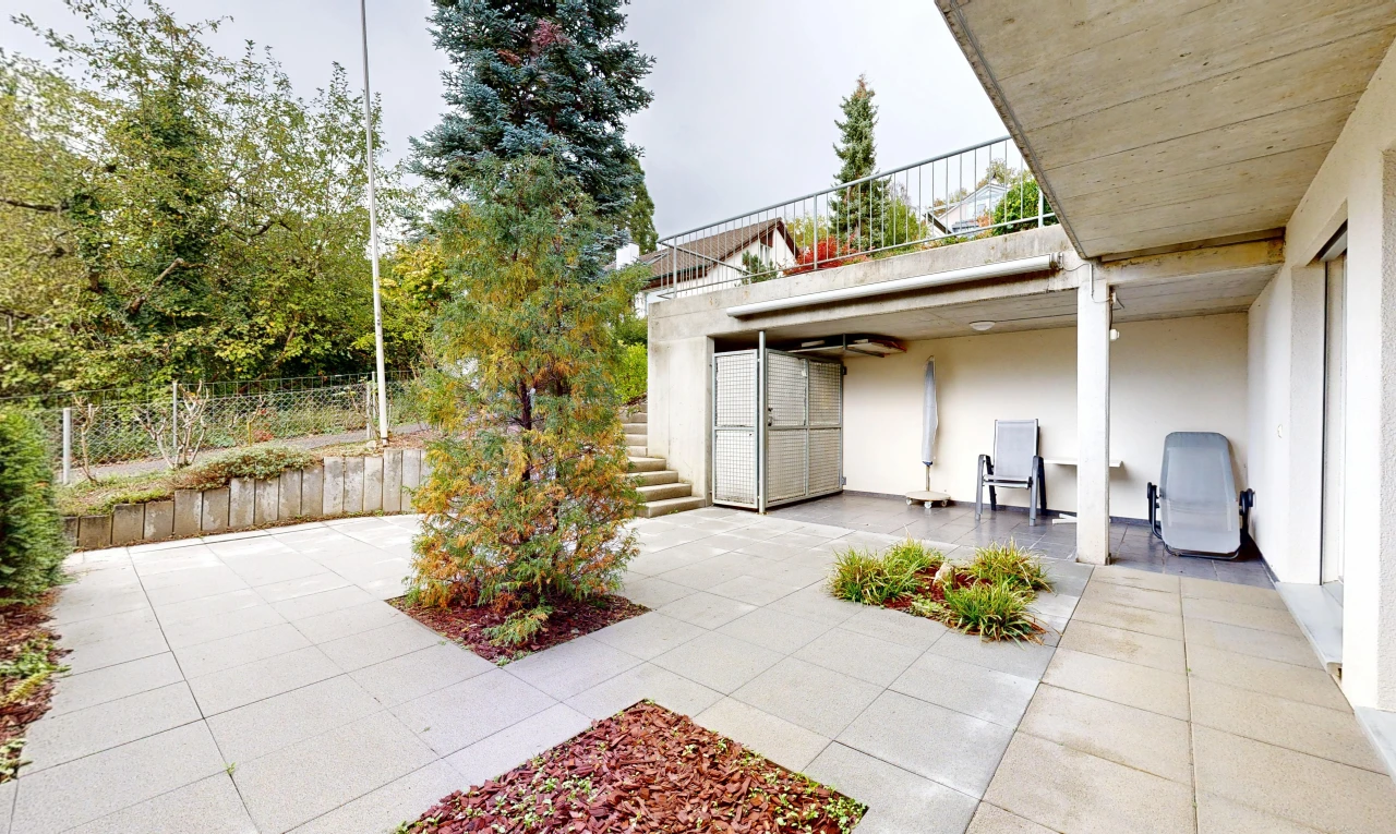 terrasse mit from property, overcast, zaun, und terrasse