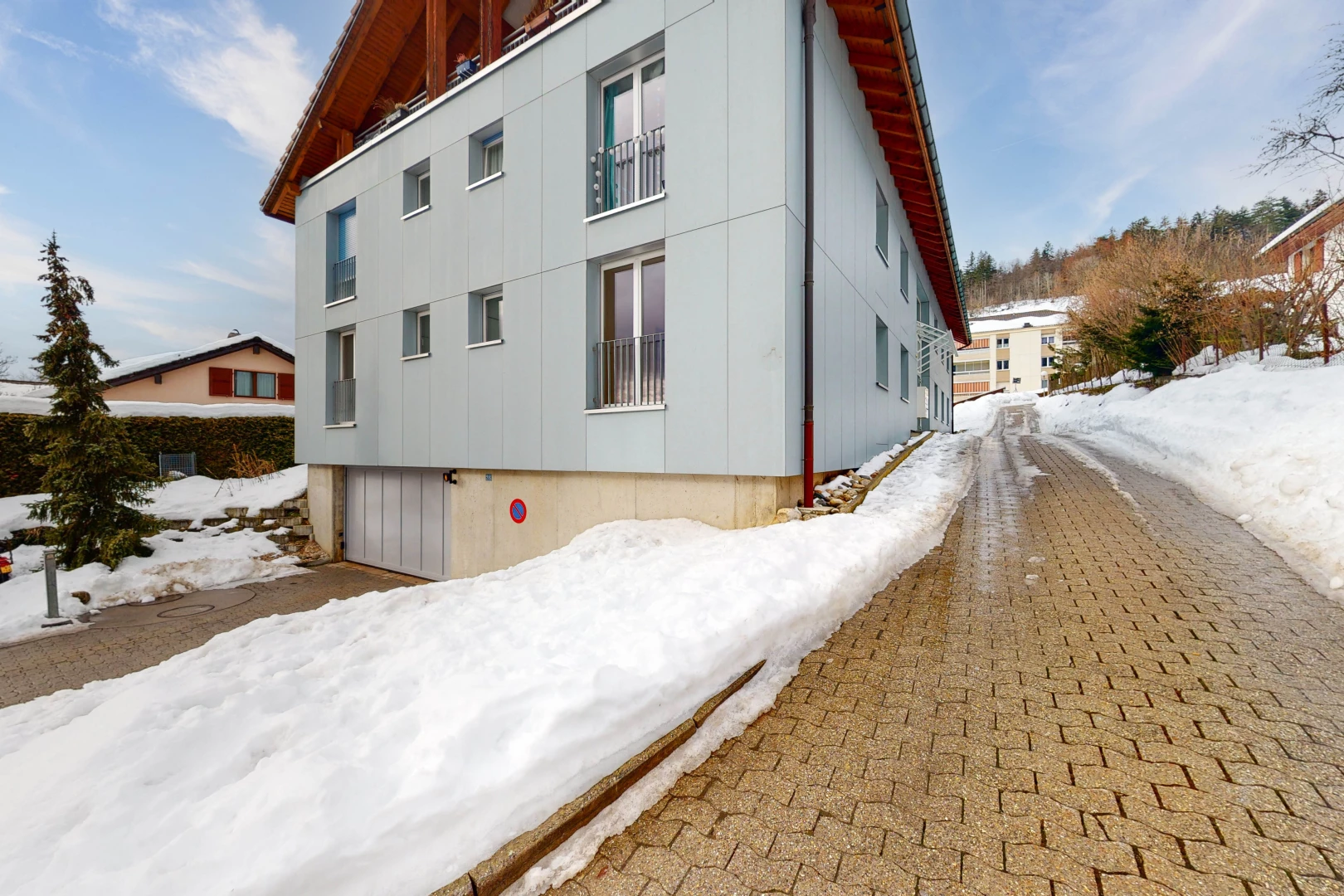 view of property exterior