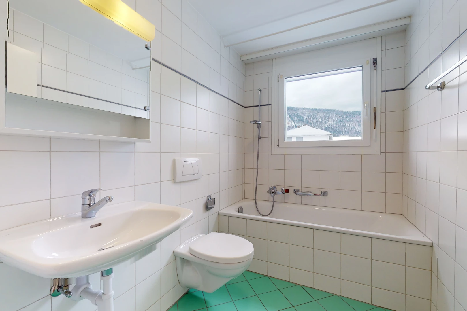 full bathroom featuring natural light, toilet, shower / tub combination, mirror, and sink