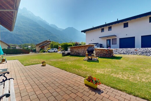 vue sur la montagne avec from property, vue sur la montagne, mountain view, et day time