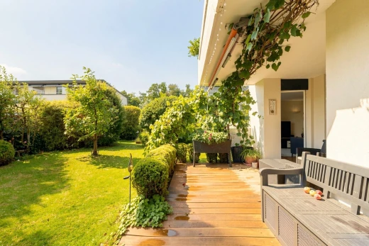 garten mit rasen, from property, deck, day time, und grün machen