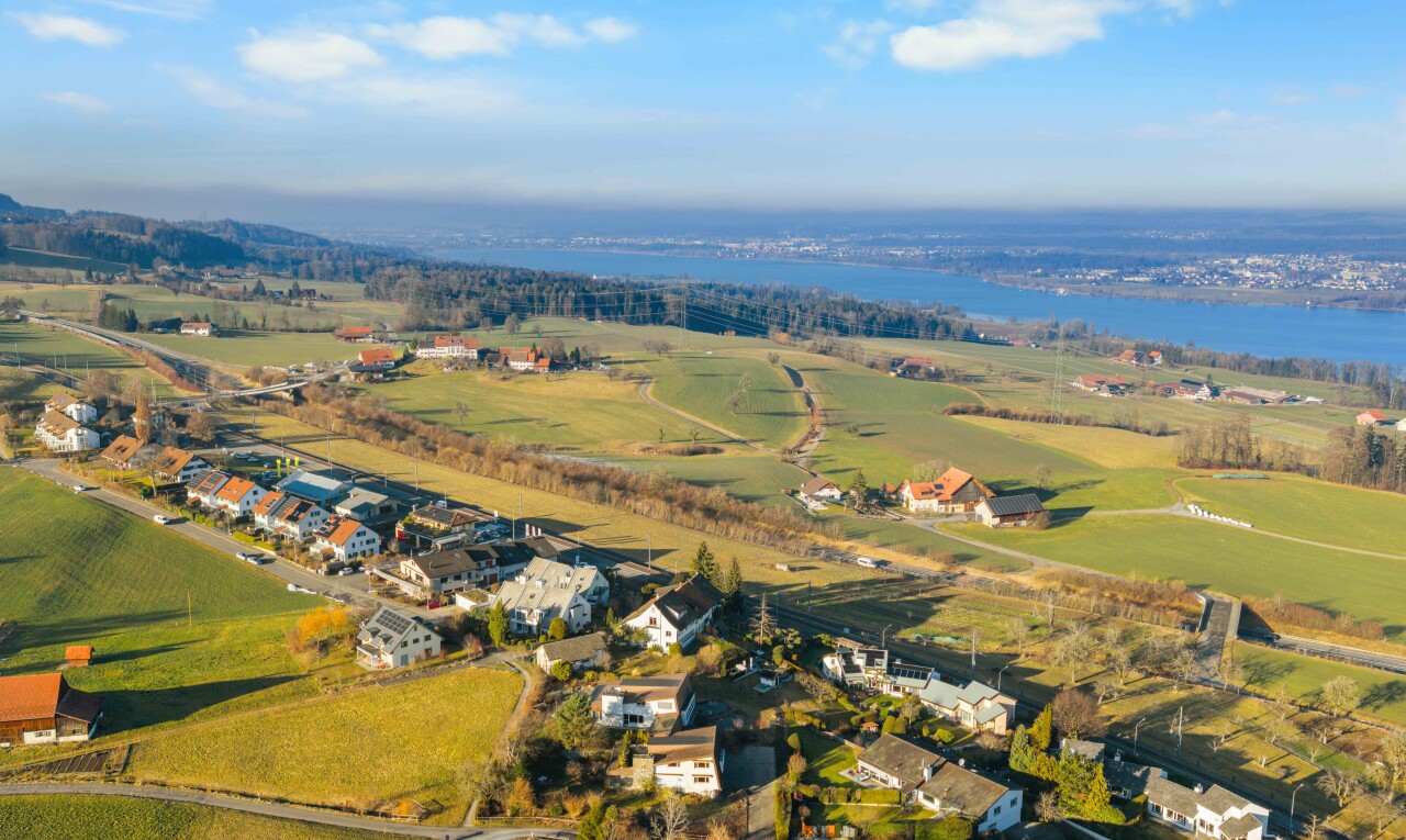 seesicht mit aerial view, water view, seesicht, day time, und rural view
