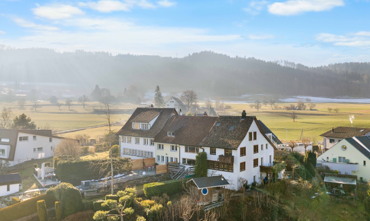 außenansicht mit day time und drone view