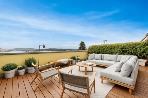 terrasse avec from property, espace de vie extérieur, terrasse, et day time